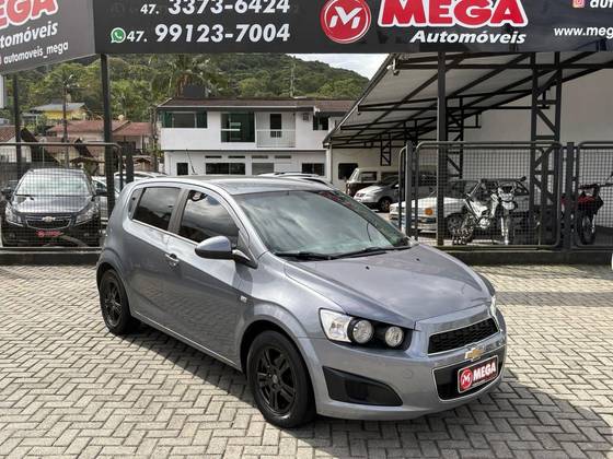 CHEVROLET SONIC 1.6 LTZ 16V FLEX 4P MANUAL CHEVROLET SONIC 1.6 LTZ 16V FLEX 4P MANUAL